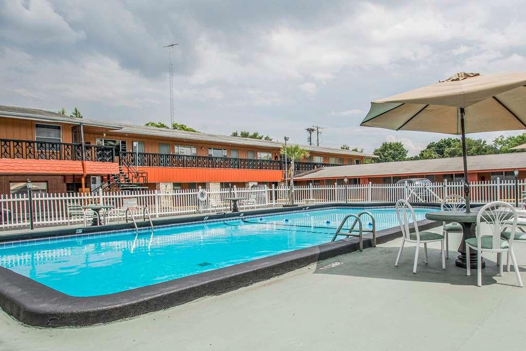 Rodeway Inn & Suites Winter Haven Chain Of Lakes Instalações foto