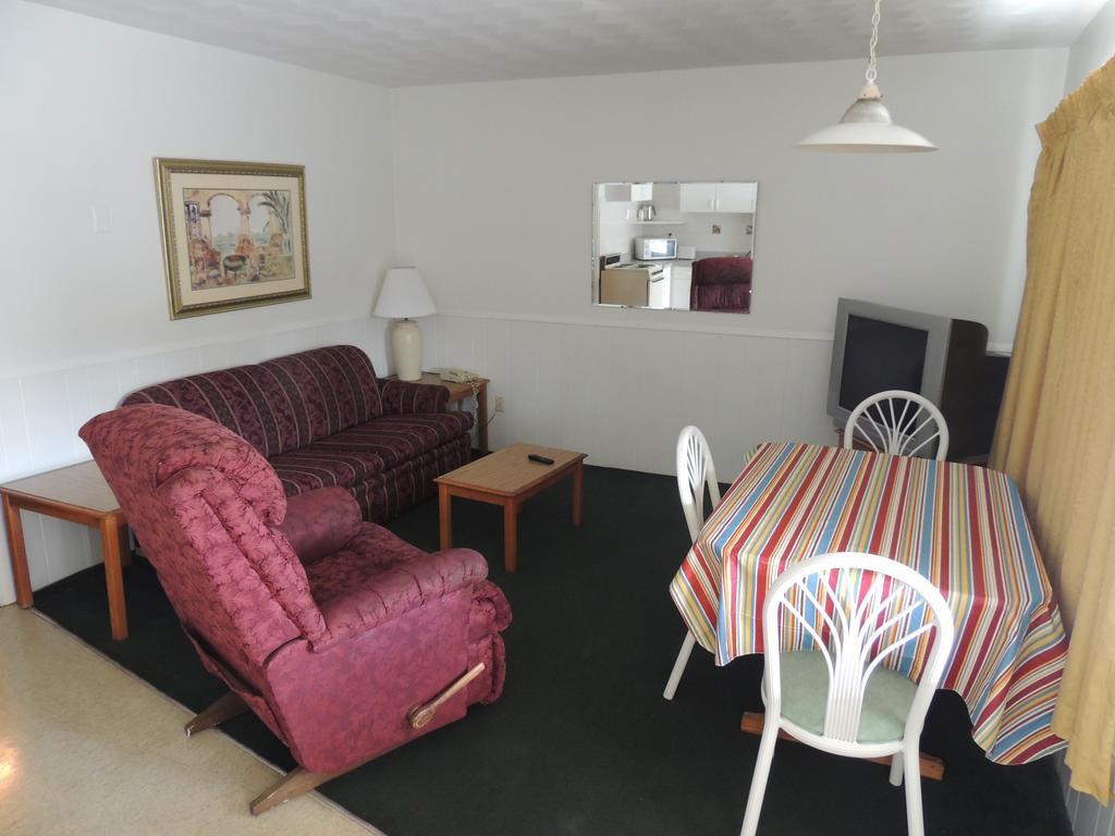 Rodeway Inn & Suites Winter Haven Chain Of Lakes Quarto foto